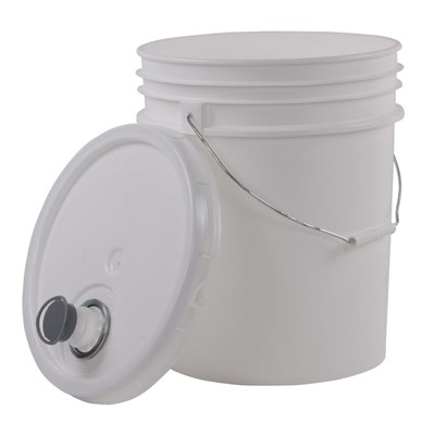 LEAKTITE 5 Gal Plastic Bucket, Lid with Spout SS0002S